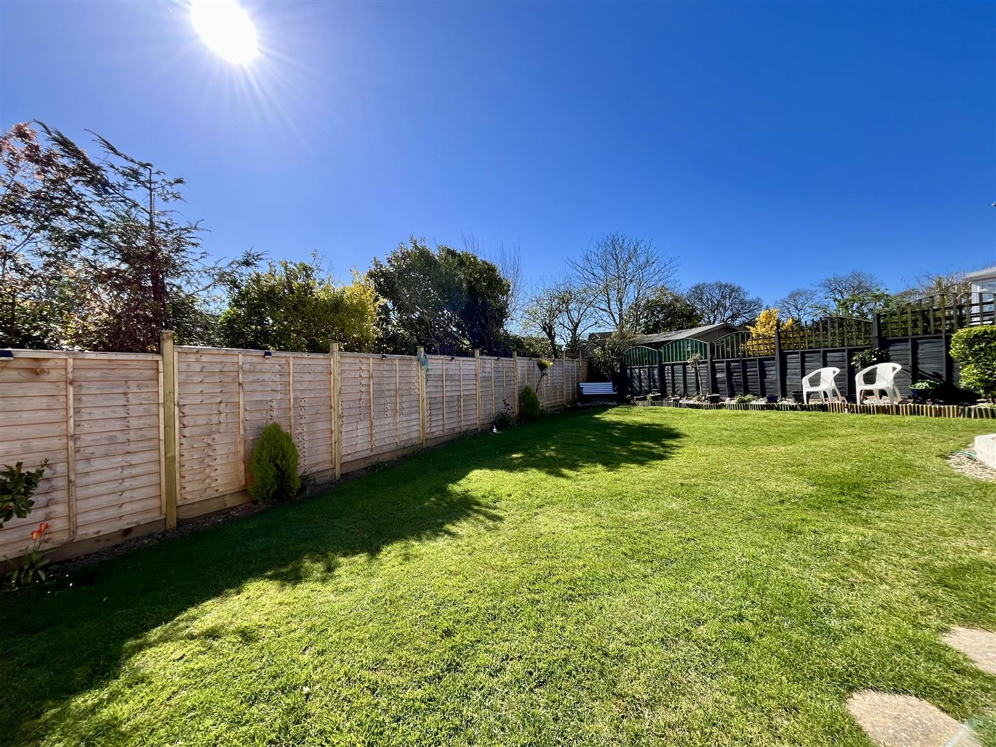 Meadow Way, Fairlight